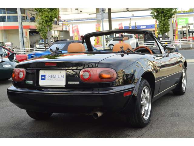 1997 Mazda Roadster – thumbnail 4