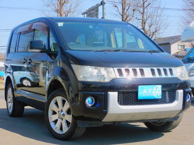 2008 Mitsubishi Delica D:5 – thumbnail 2