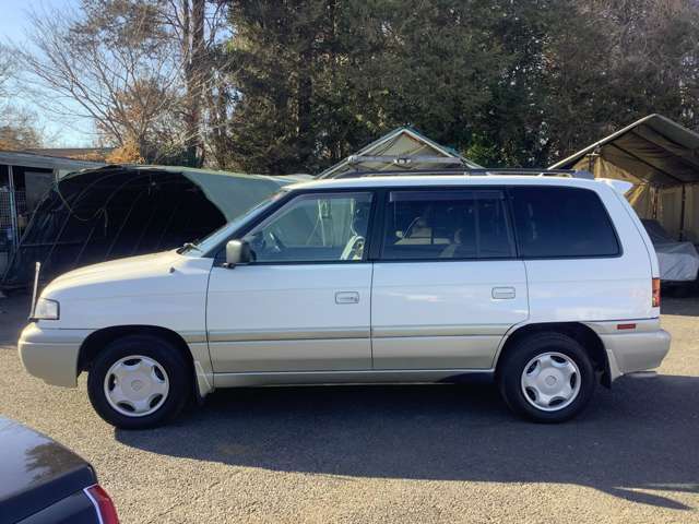 1997 Mazda MPV – thumbnail 4