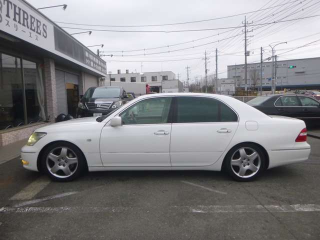 2003 Toyota Celsior – thumbnail 4