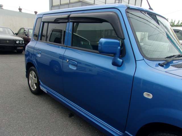 2003 Mazda Spiano – thumbnail 4