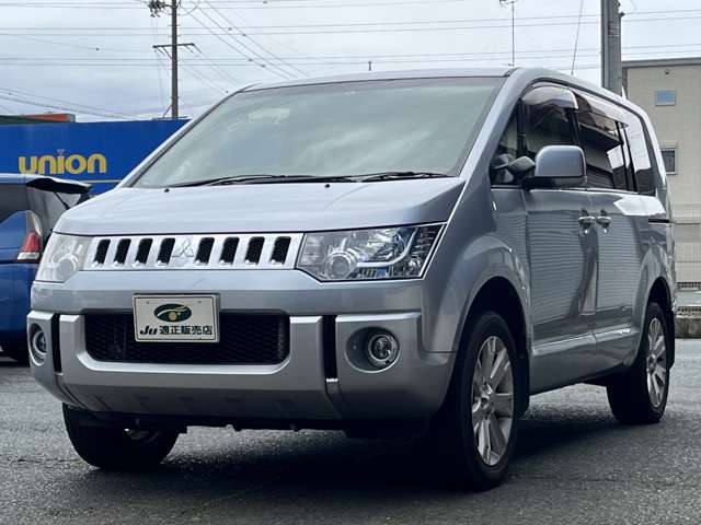 2009 Mitsubishi Delica D:5 – thumbnail 4