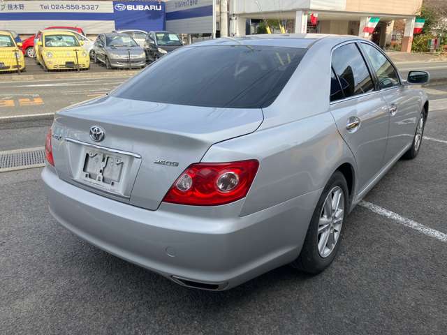 2005 Toyota Mark X – thumbnail 4