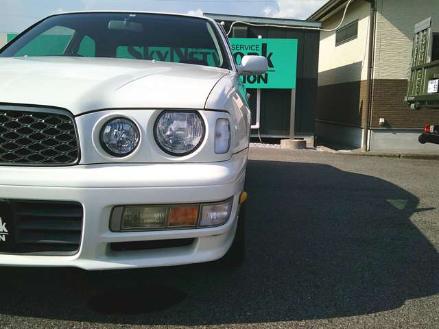 1997 Nissan Gloria – thumbnail 4