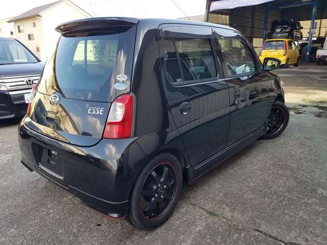 2010 Daihatsu Esse – thumbnail 4