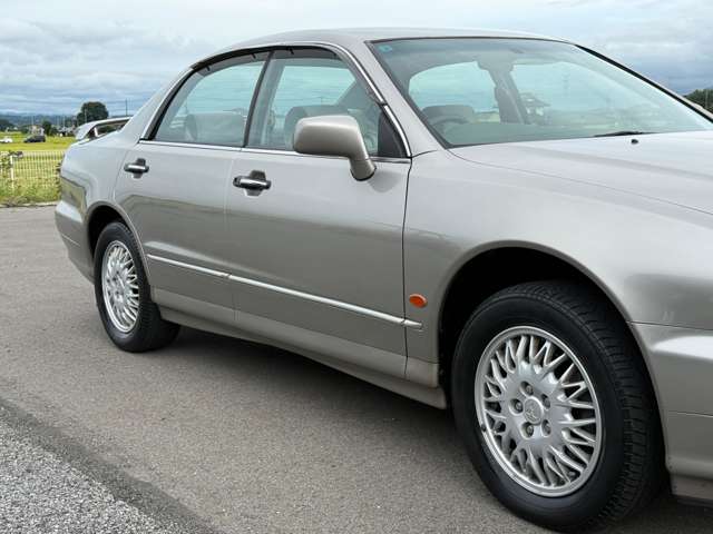 1995 Mitsubishi Diamante – thumbnail 4