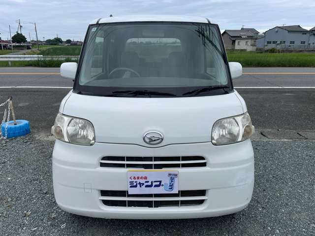 2010 Daihatsu Tanto – thumbnail 2