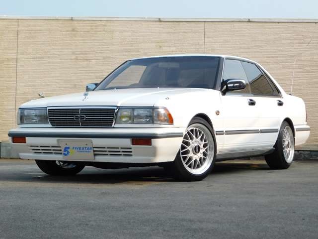 1989 Nissan Gloria