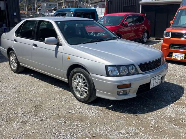 1998 Nissan Bluebird – thumbnail 3