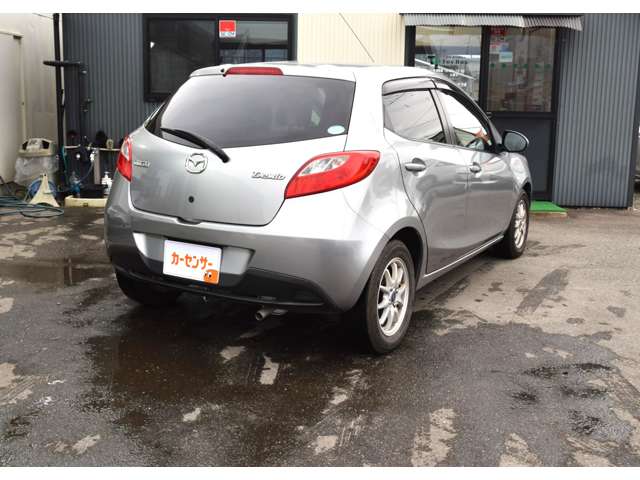 2010 Mazda Demio – thumbnail 2
