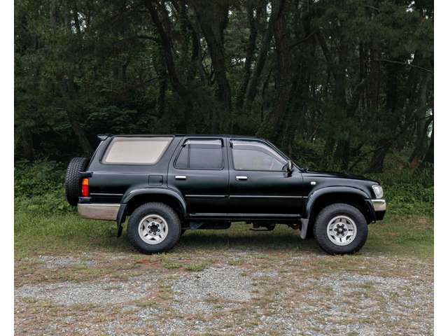 1994 Toyota Hilux Surf – thumbnail 3