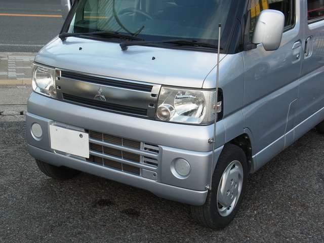 2010 Mitsubishi Town Box – thumbnail 2