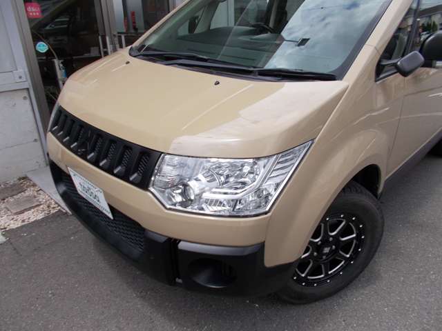 2007 Mitsubishi Delica D:5 – thumbnail 2