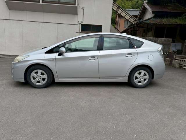 2009 Toyota Prius – thumbnail 2