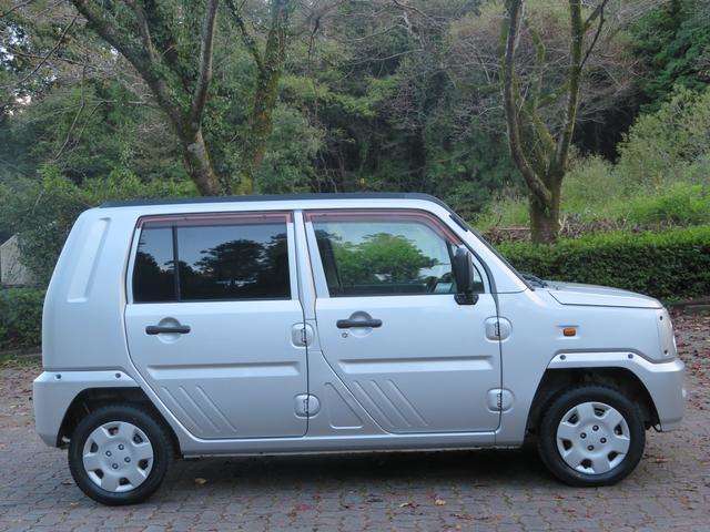 2001 Daihatsu Naked – thumbnail 4