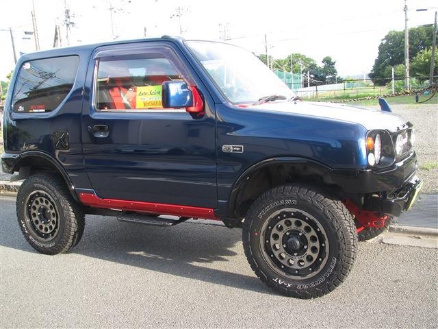 2010 Suzuki Jimny – thumbnail 3