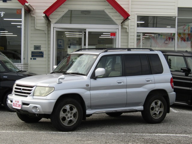 2003 Mitsubishi Pajero iO