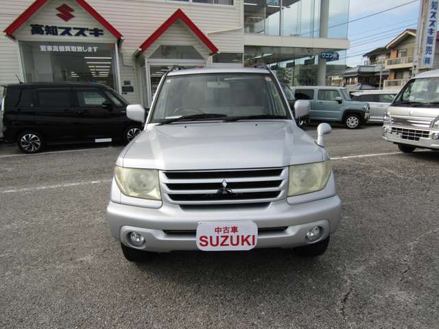 2003 Mitsubishi Pajero iO – thumbnail 4
