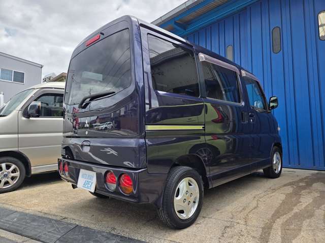 2010 Mitsubishi Town Box – thumbnail 4
