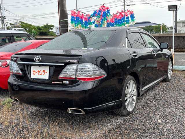 2009 Toyota Crown Hybrid – thumbnail 4