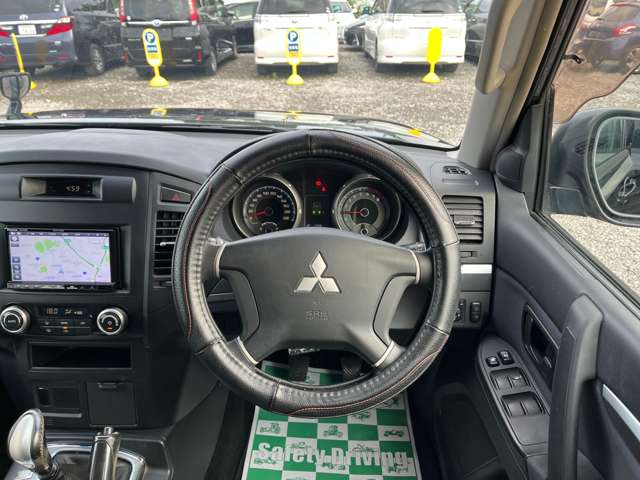 2007 Mitsubishi Pajero – thumbnail 3
