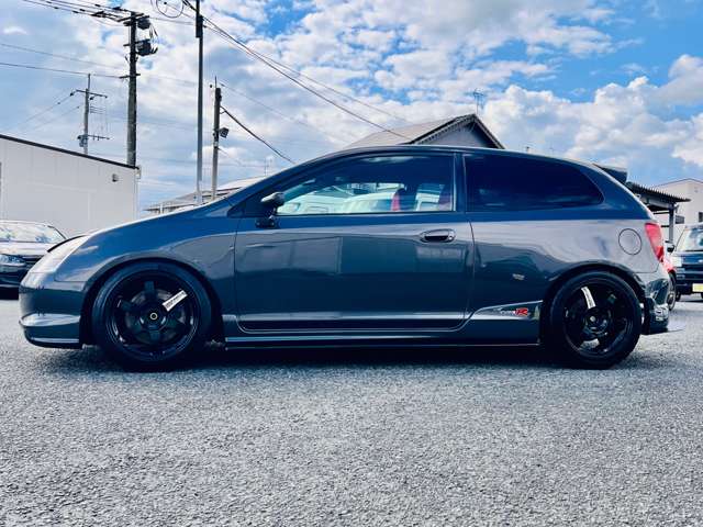 2002 Honda Civic Type R – thumbnail 4