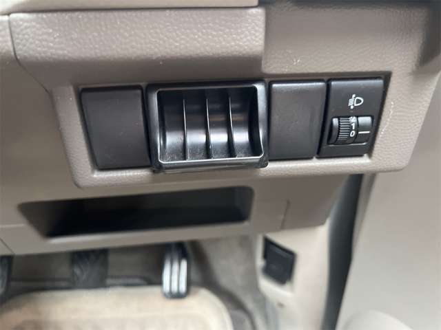 2010 Suzuki Alto – thumbnail 2