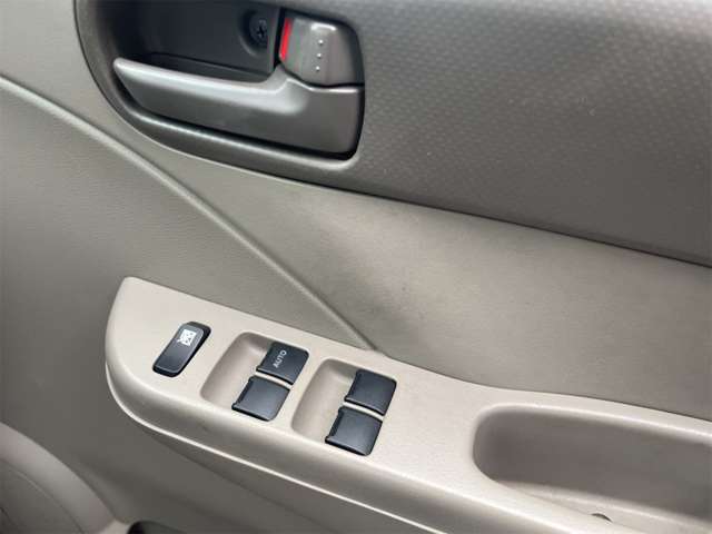 2010 Suzuki Alto – thumbnail 3