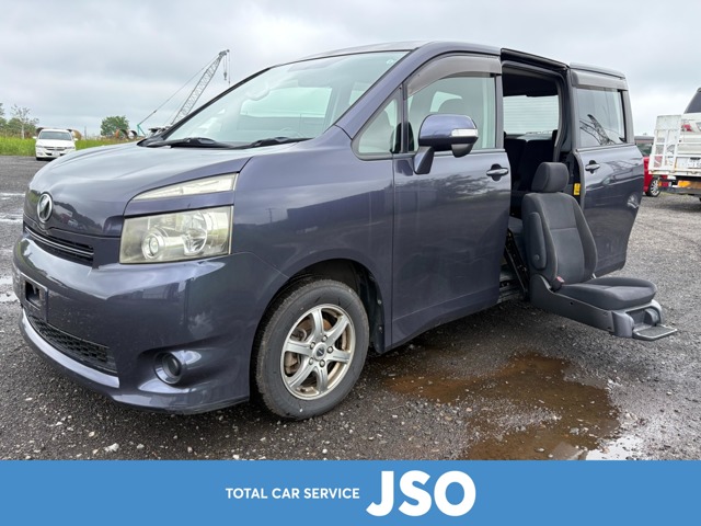 2009 Toyota Voxy