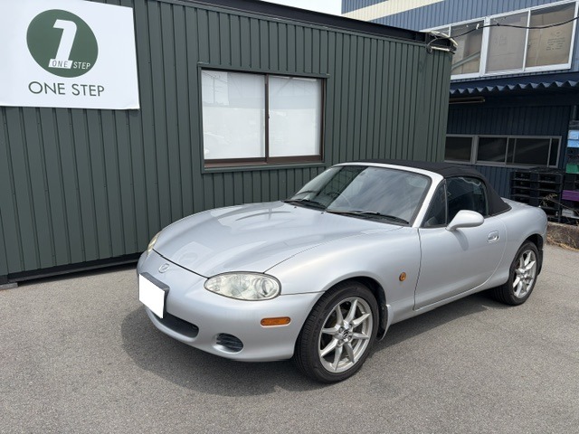 2003 Mazda Roadster – thumbnail 2