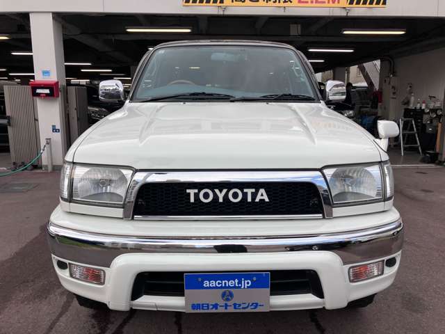 2000 Toyota Hilux Surf – thumbnail 2