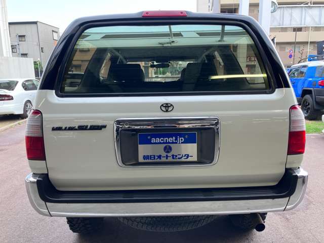 2000 Toyota Hilux Surf – thumbnail 3