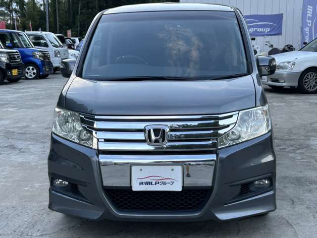 2010 Honda Stepwgn – thumbnail 3