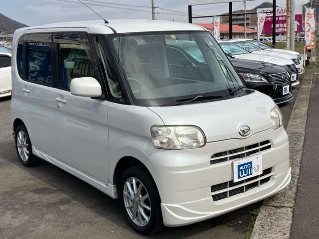 2009 Daihatsu Tanto – thumbnail 4