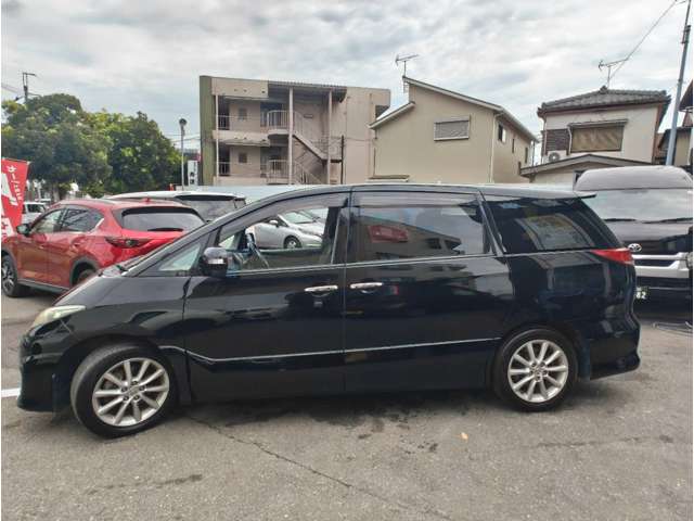2011 Toyota Estima – thumbnail 4