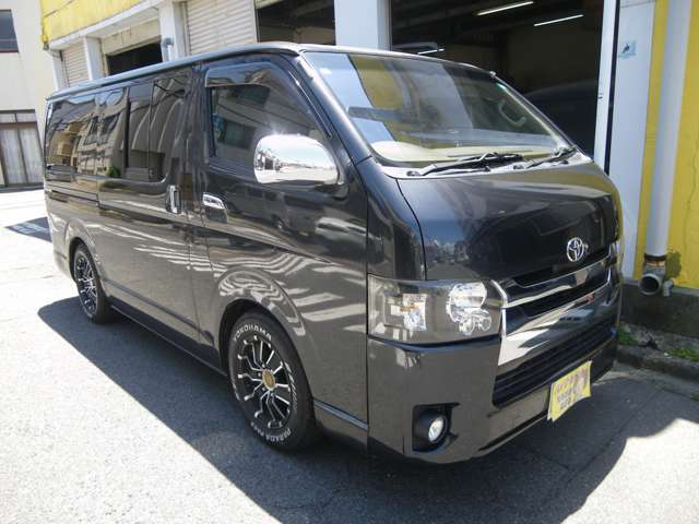 2006 Toyota Hiace – thumbnail 3
