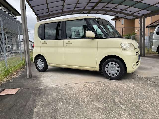 2009 Daihatsu Tanto – thumbnail 4