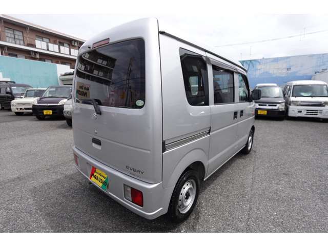 2009 Suzuki Every – thumbnail 2