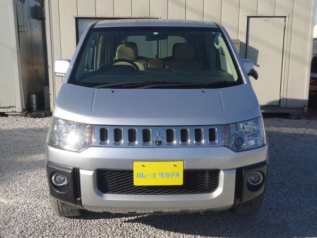 2007 Mitsubishi Delica D:5 – thumbnail 2