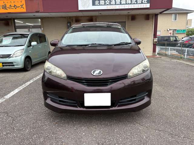 2010 Toyota Wish – thumbnail 2