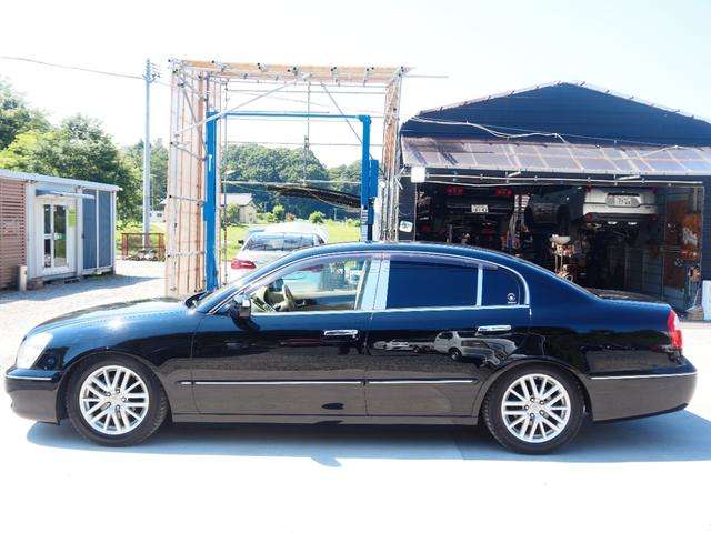 2008 Nissan Cima – thumbnail 3