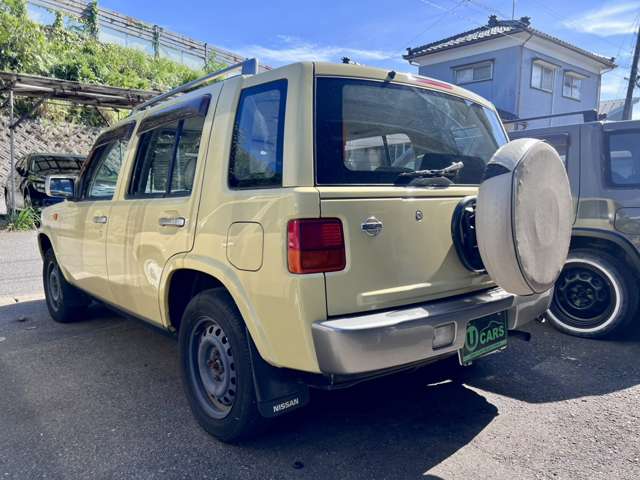1996 Nissan Rasheen – thumbnail 4
