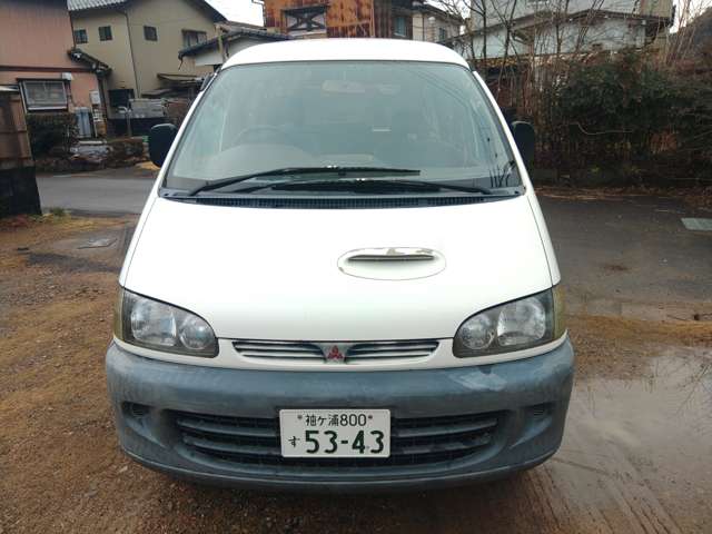 1995 Mitsubishi Delica Space Gear – thumbnail 2