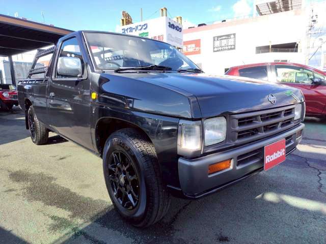 1994 Nissan Datsun – thumbnail 3