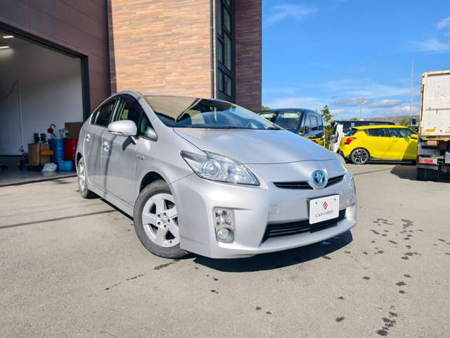 2010 Toyota Prius – thumbnail 3