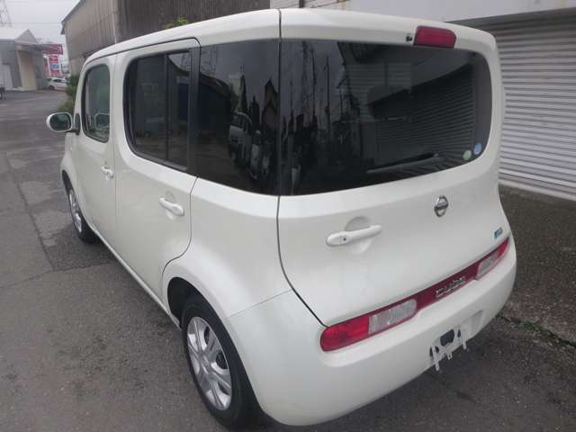 2009 Nissan Cube – thumbnail 2