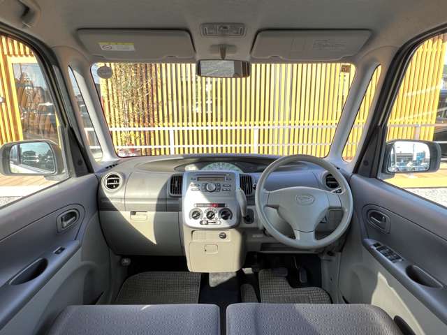 2010 Daihatsu Tanto – thumbnail 3