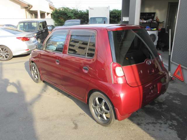 2010 Daihatsu Esse – thumbnail 4