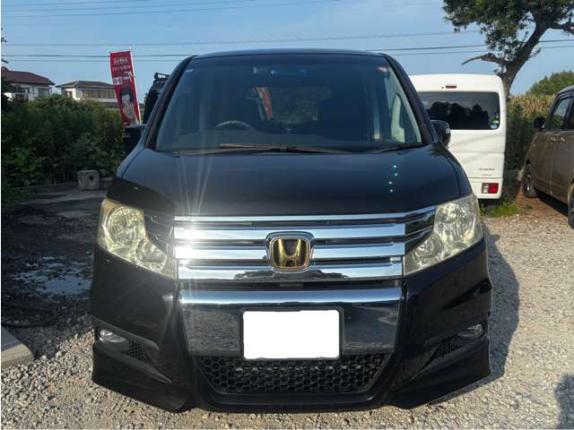 2010 Honda Stepwgn – thumbnail 3