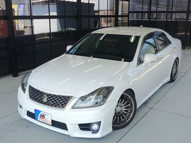 2011 Toyota Crown Athlete – thumbnail 4